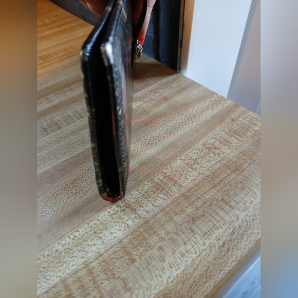 🔹️Kurt Geiger🔹️  💕RARE💕 Black and Multicolor Lipstick Print Clutch - Picture 8 of 13